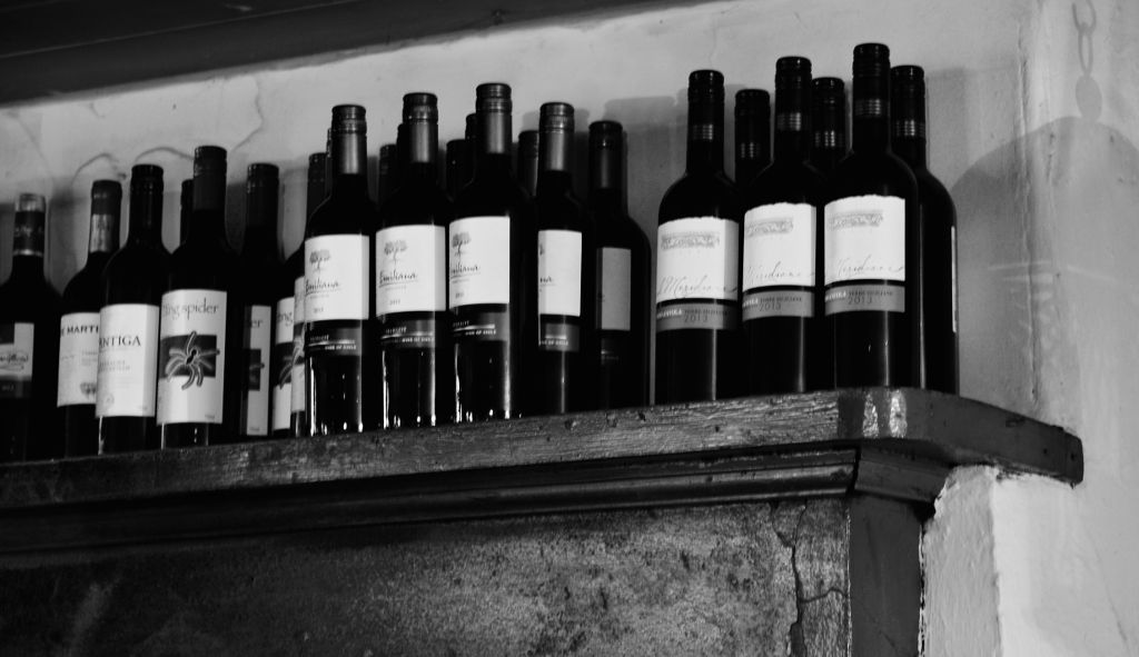 white_horse_griffin_whitby_wine White Horse and Griffin